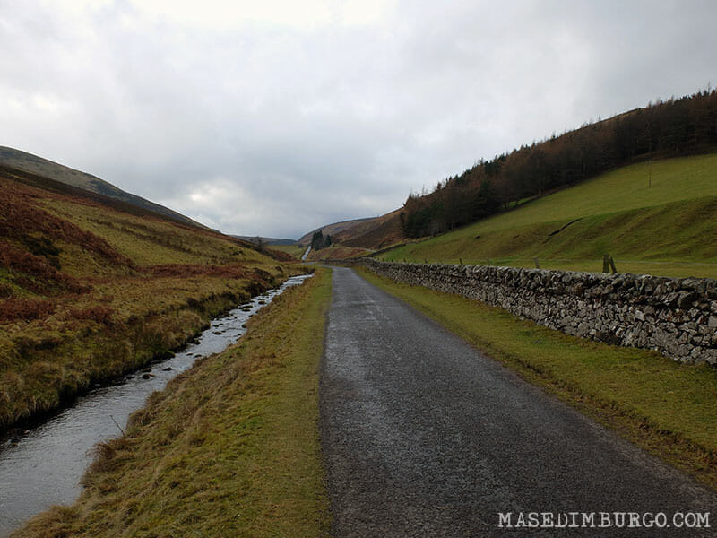 Ruta Pentlands Edimburgo Senderismo Loganlea Reservoir 2